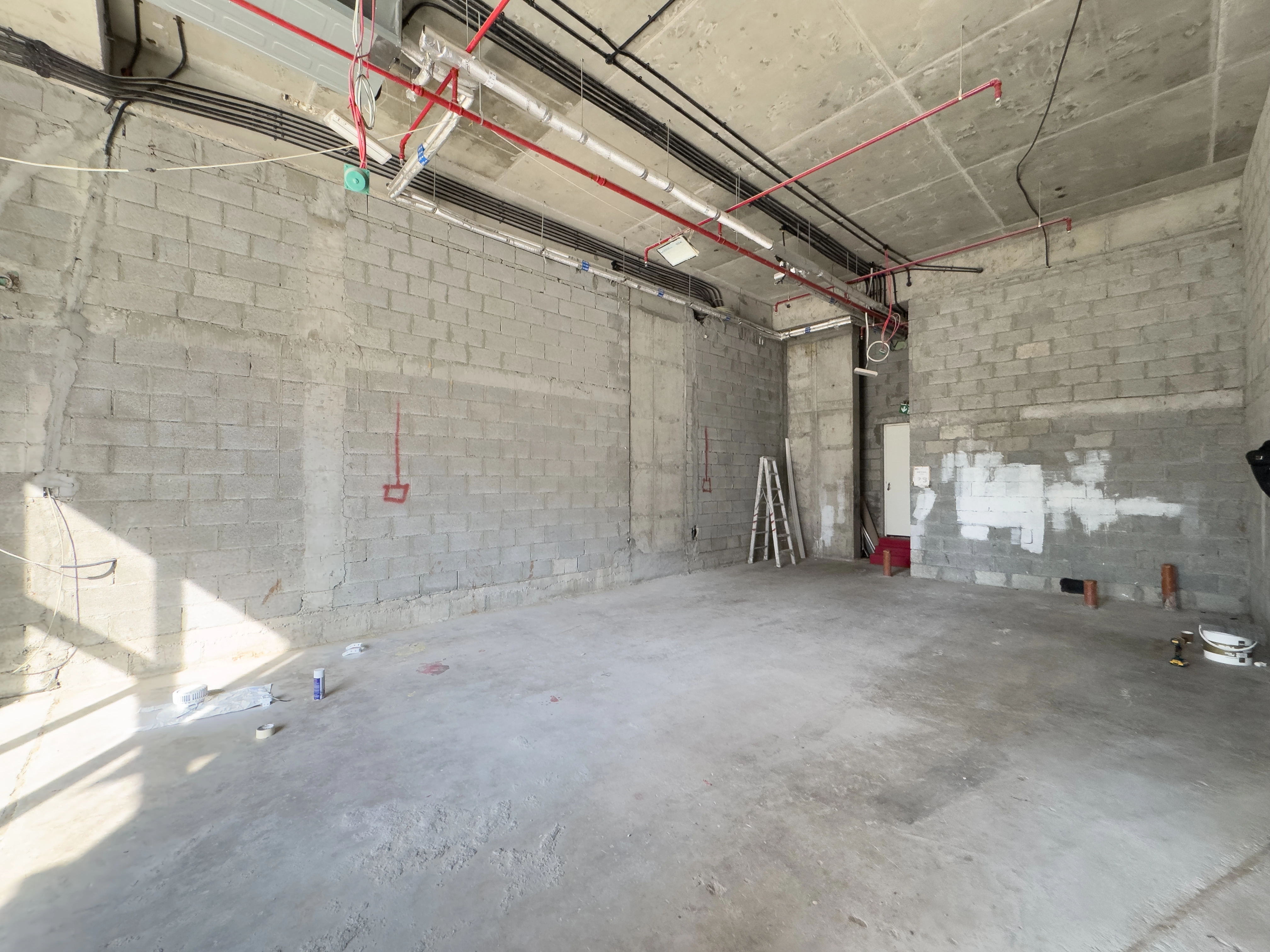 RETAIL SHOP FOR RENT IN VINCITORE BENESSERE, ARJAN