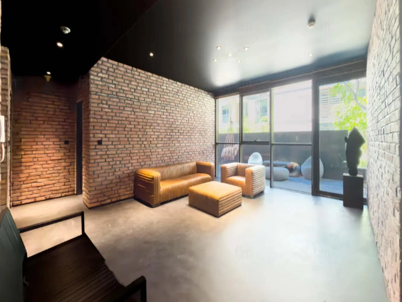1 BEDROOM FOR RENT IN CITY WALK BUILDING 19