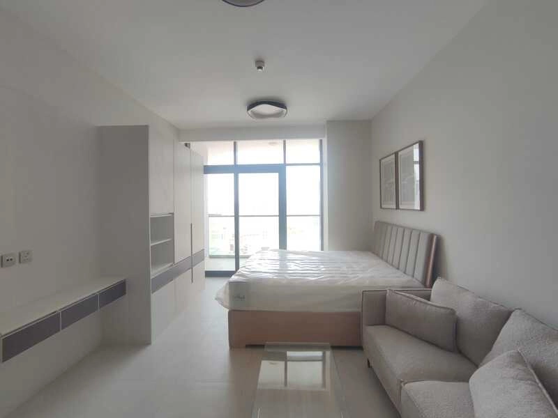 STUDIO FOR RENT IN HERAD TOWER, JVC