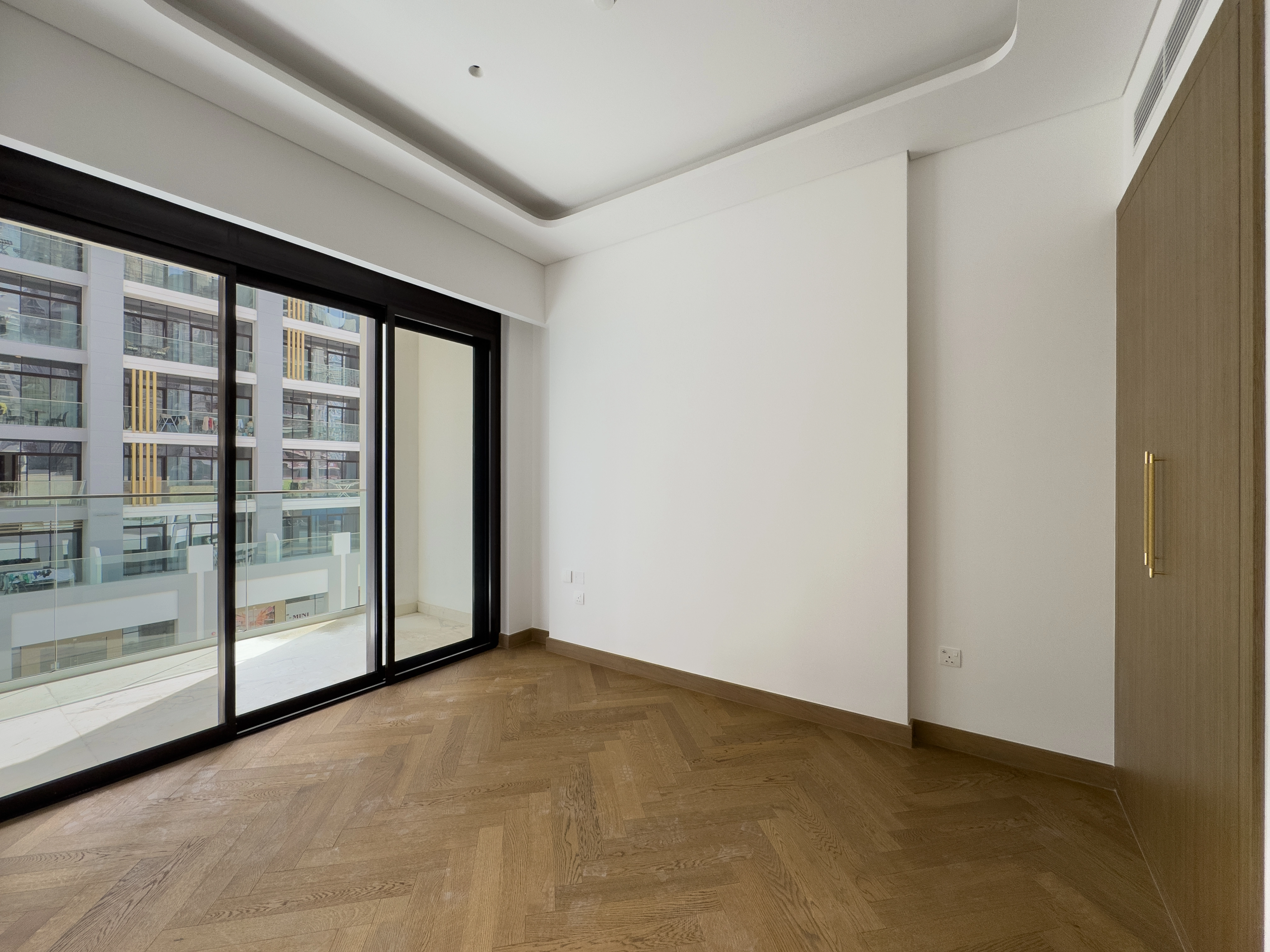 АПАРТАМЕНТЫ С 1 СПАЛЬНЕЙ НА ПРОДАЖУ В AZIZI RIVIERA 69