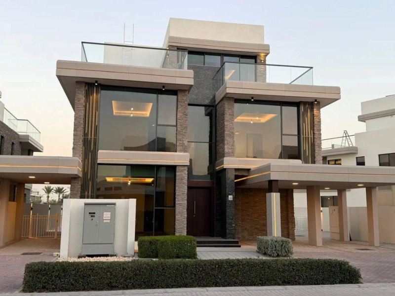 7 BEDROOM VILLA FOR SALE IN BELAIR, TRUMP ESTATES