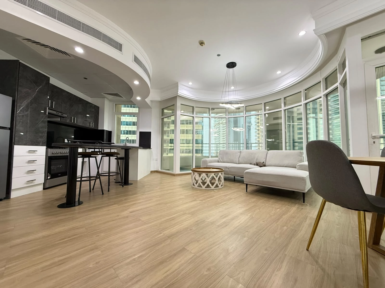 2 BEDROOMS FOR SALE IN MARINA CROWN