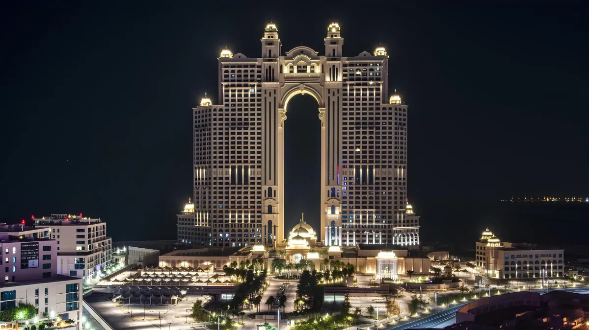 Fairmont Marina Residences — 3