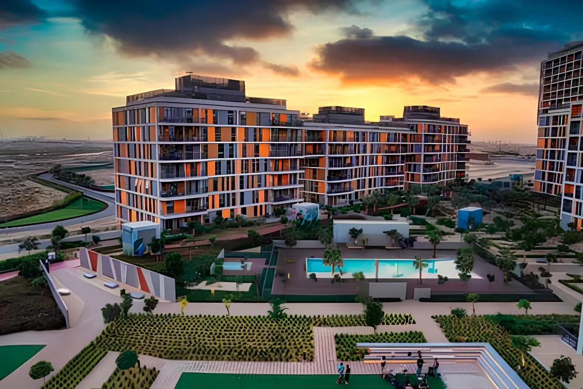 Midtown Noor — 3