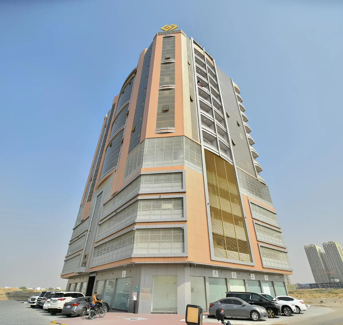 Al Ghoroub Tower — 2