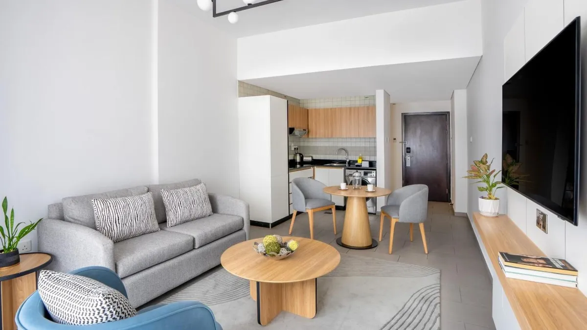Citadines Metro Central Dubai — 1