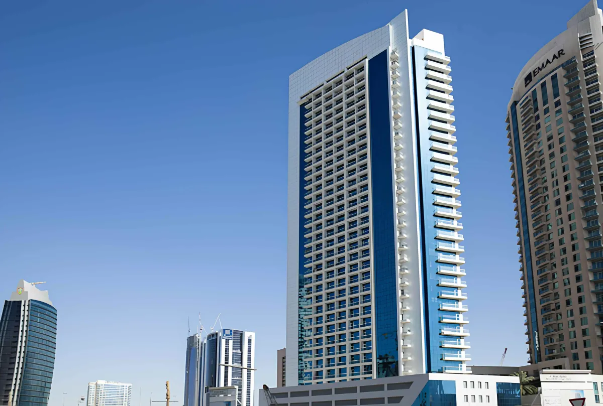 Burj Al Nujoom — 3