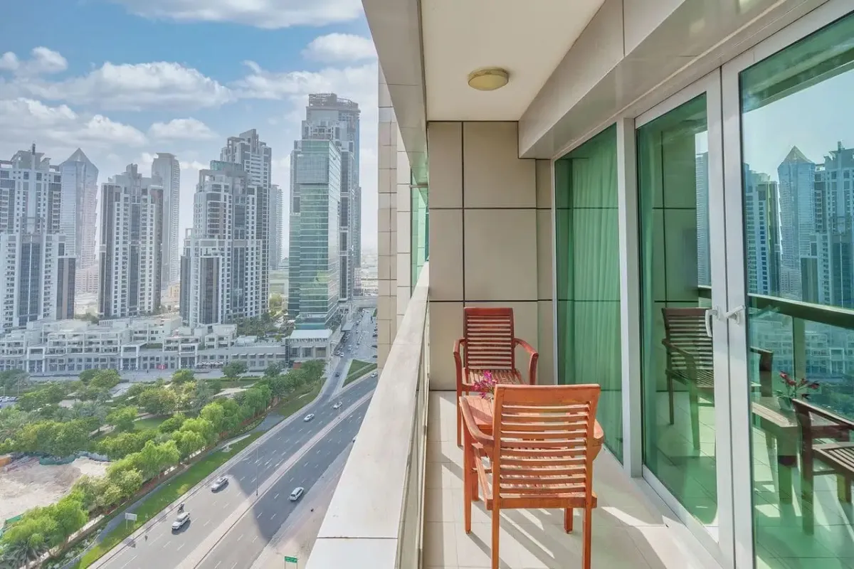 8 Boulevard Walk — 1