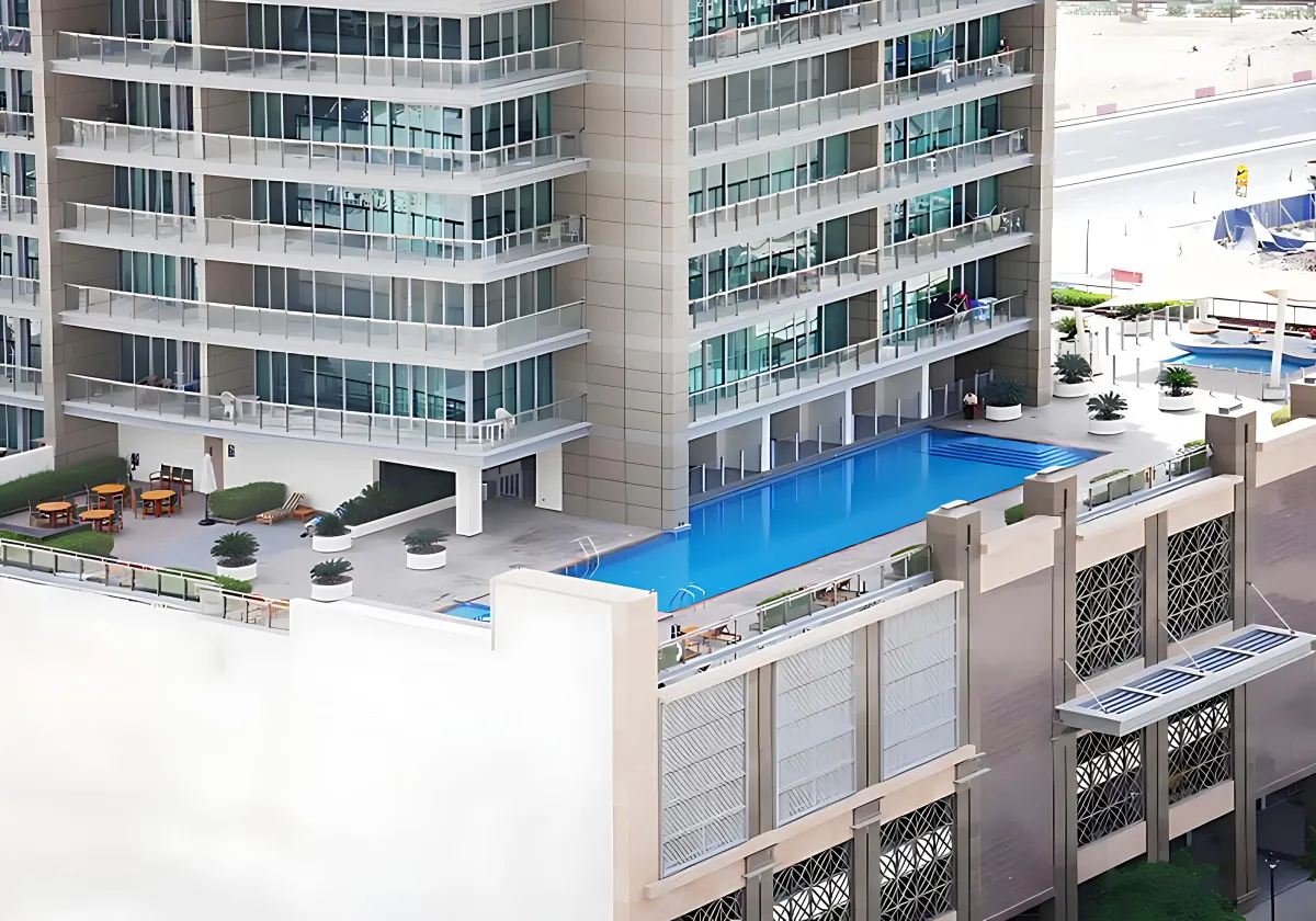 8 Boulevard Walk — 2