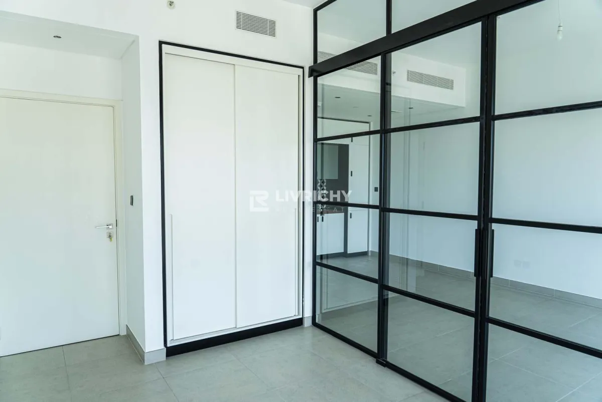 Bright | Modern| Open View | Chiller Free | Vacant — 3