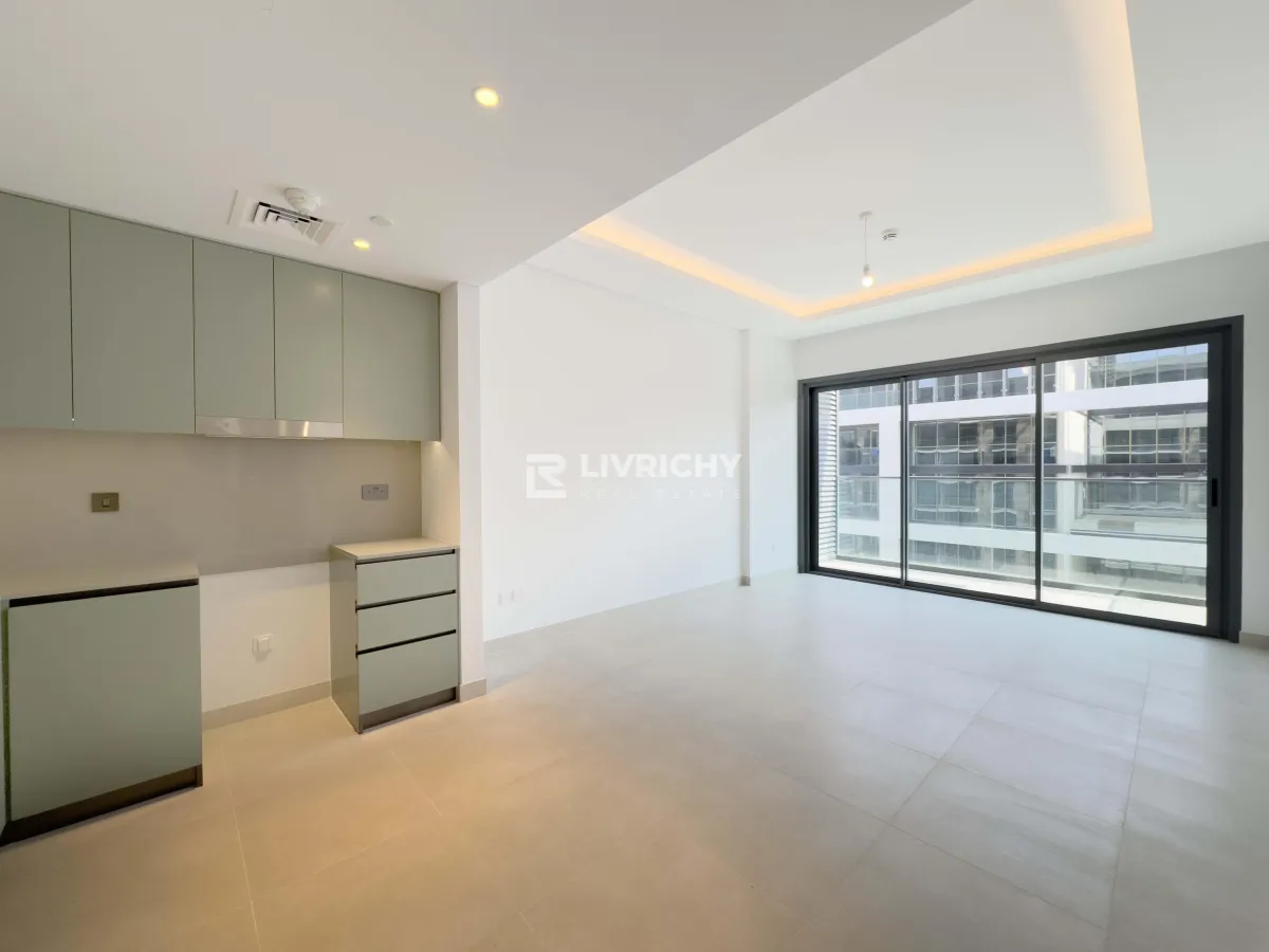 Downtown & Boulevard View | Brand New | City Walk — 1