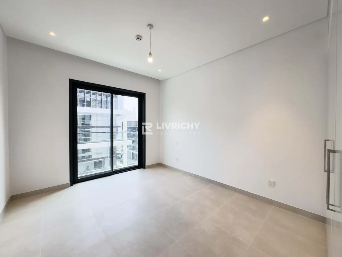 Downtown & Boulevard View | Brand New | City Walk — 2