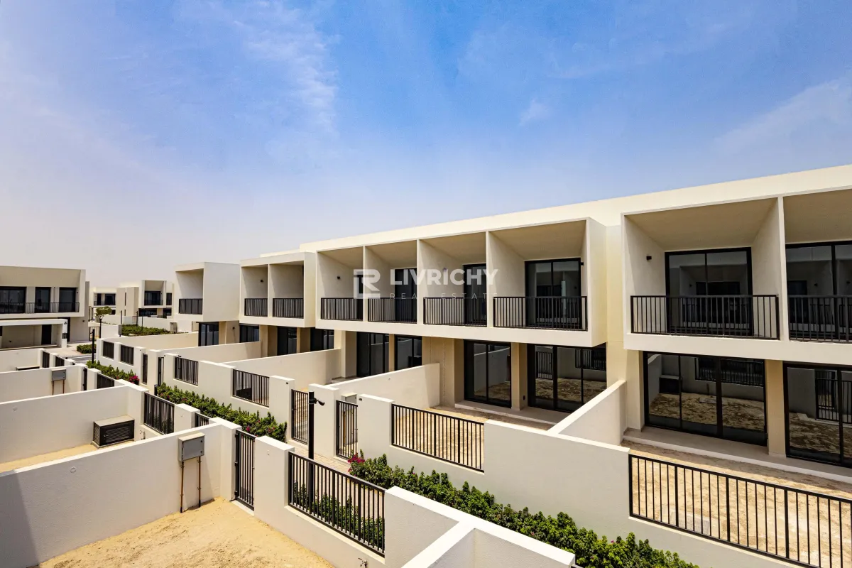 Таунхаус с 3 спальнями в аренду в Maha Townhouses — 1