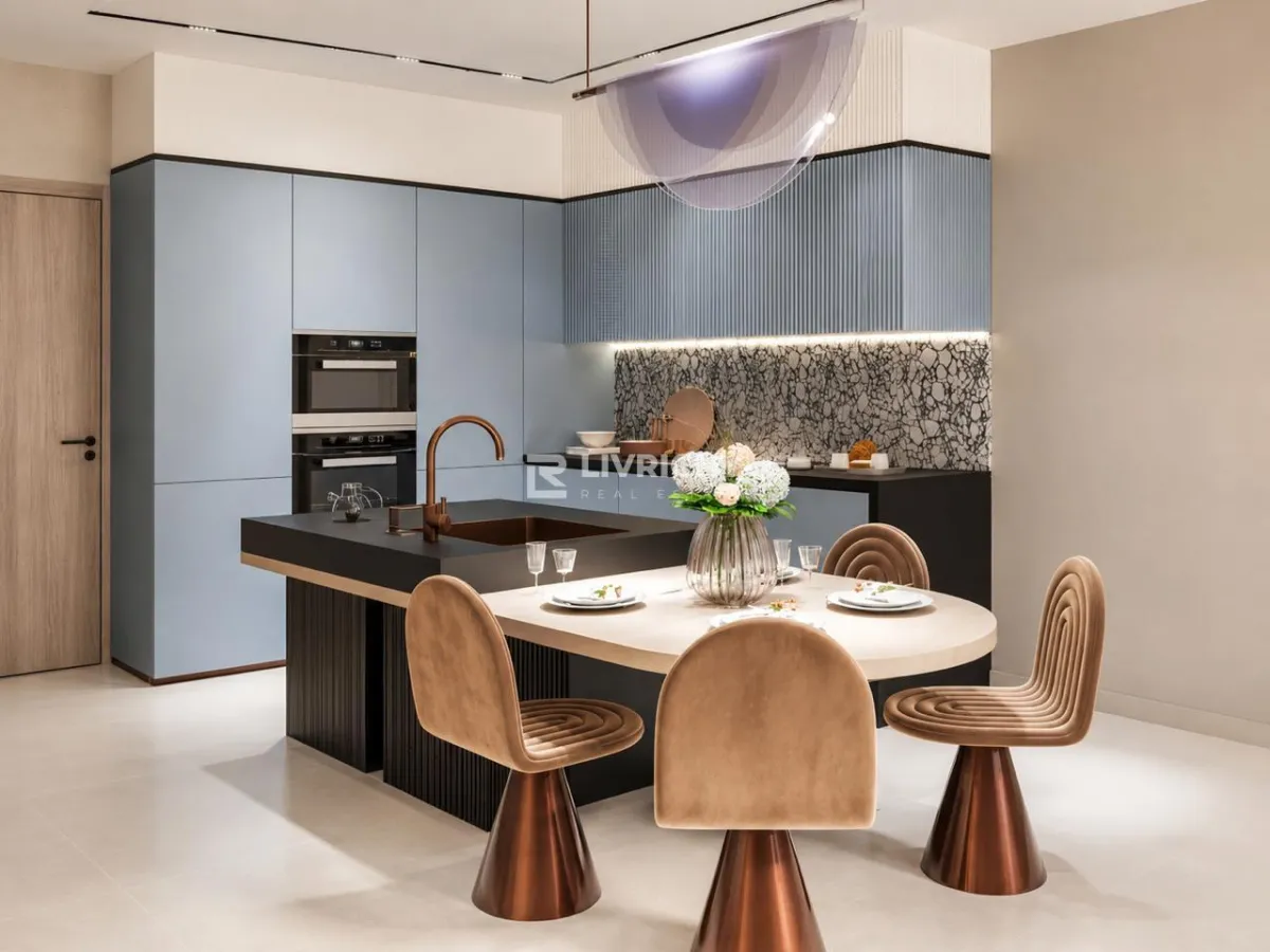 Modern Studio | Prime Location | Community View — 2