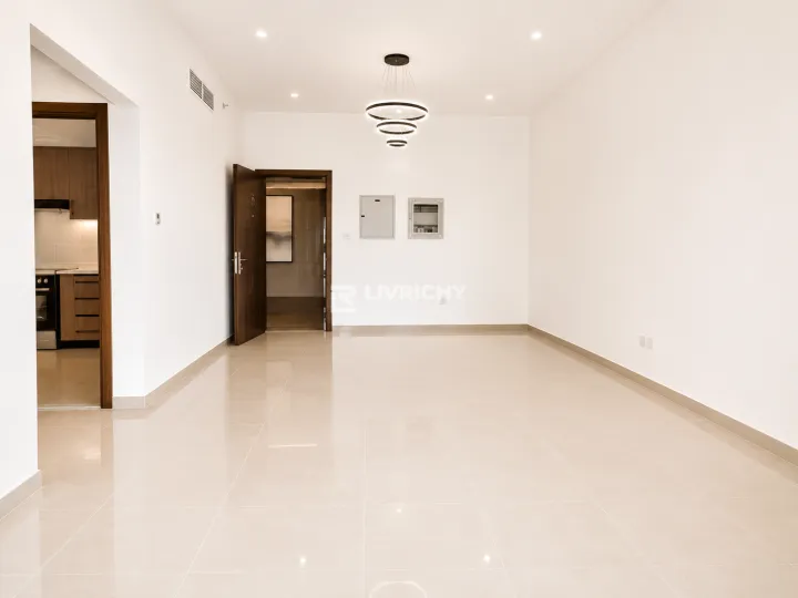 Community View | Spacious | Closed Kitchen
