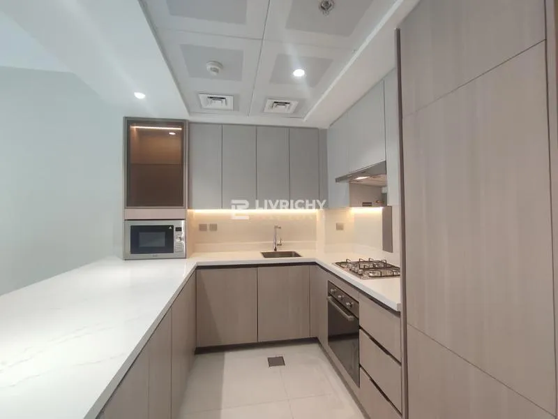 Free Wifi | Fully Fitted Kitchen | Prime Location — 2