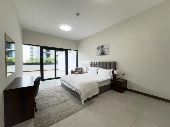 Spacious Unit | Fully Furnished | No Commission