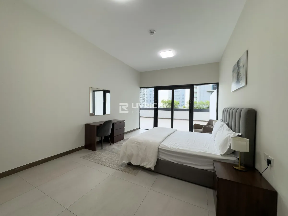 Spacious Unit | Fully Furnished | No Commission — 3