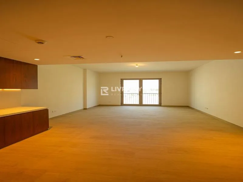 Premium Living | Ready To Move | Beach Access — 1
