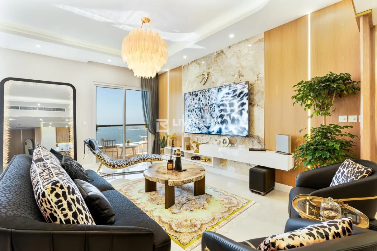 Luxury 2BR+Maid | Fully Upgraded | Sea n Ain View — 2