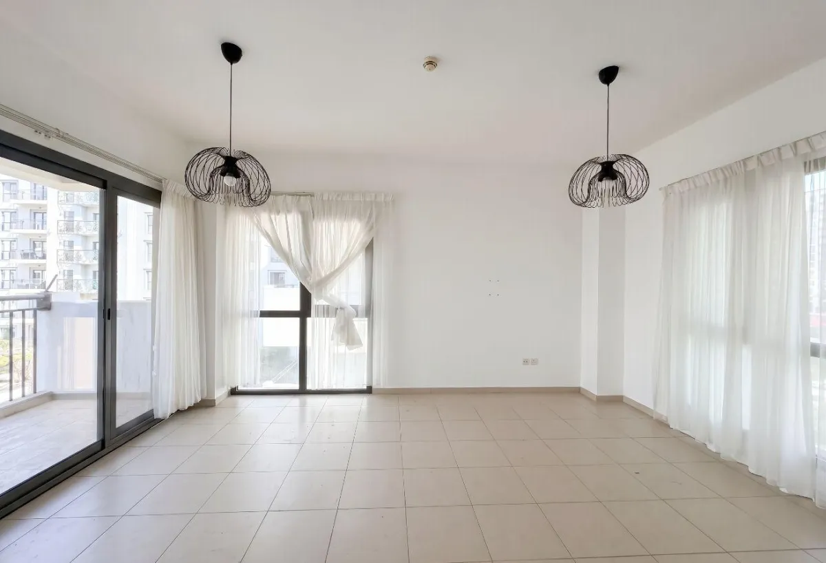 Spacious 3BR | Semi-Closed Kitchen | Water View — 2