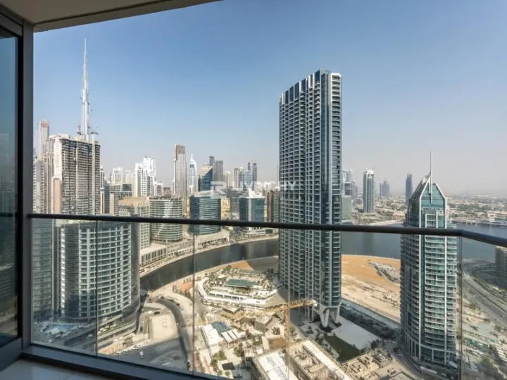 Corner Unit | Burj Khalifa N Canal View | Luxury