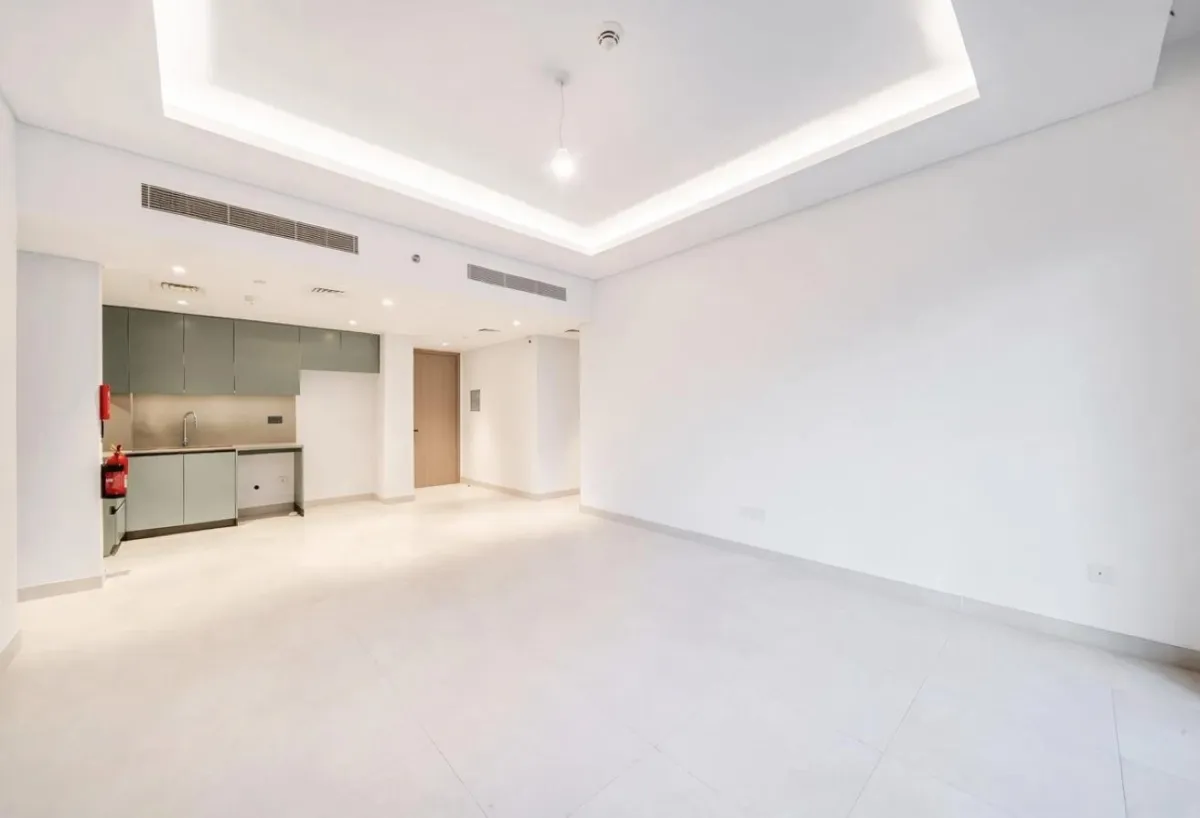 Modern Finishes | Spacious 2BR | Central Park — 3