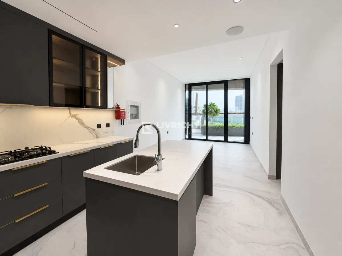 Contemporary Haven | Spacious 3BR | Park View — 1