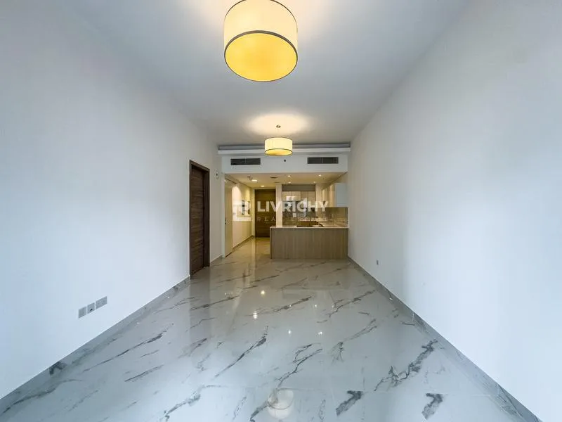 No Commission | Luxury Unit | Large Layout — 1