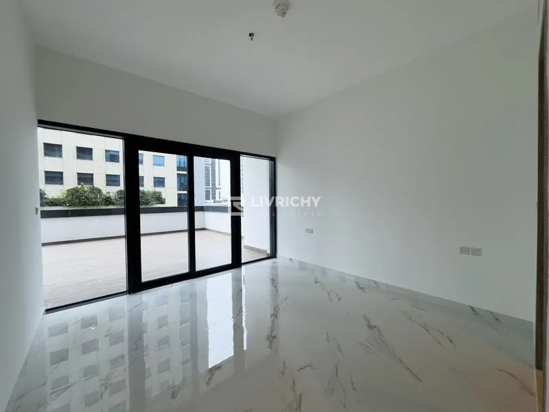 No Commission | Luxury Unit | Large Layout — 3