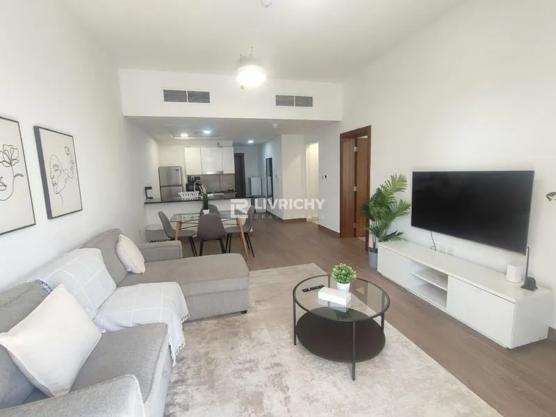 Bright | Fully Furnished | Easy Access — 3