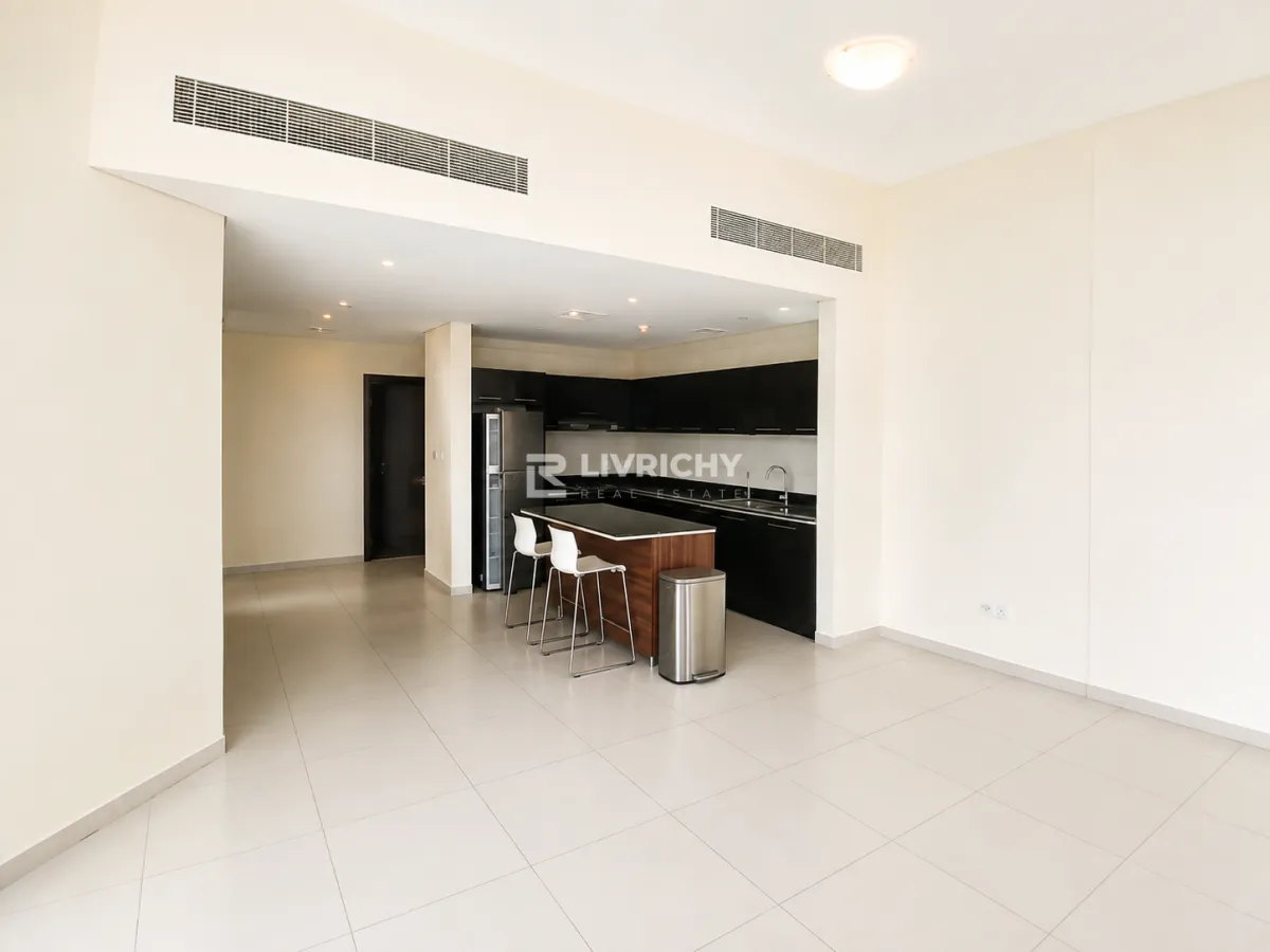Full Marina View  |  Huge Living Layout  | Vacant — 2