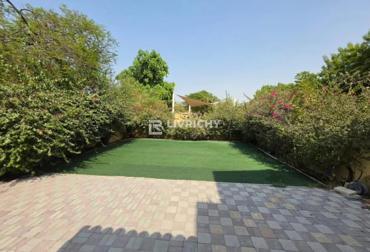 Exclusive | Spacious Layout | Private Garden — 3
