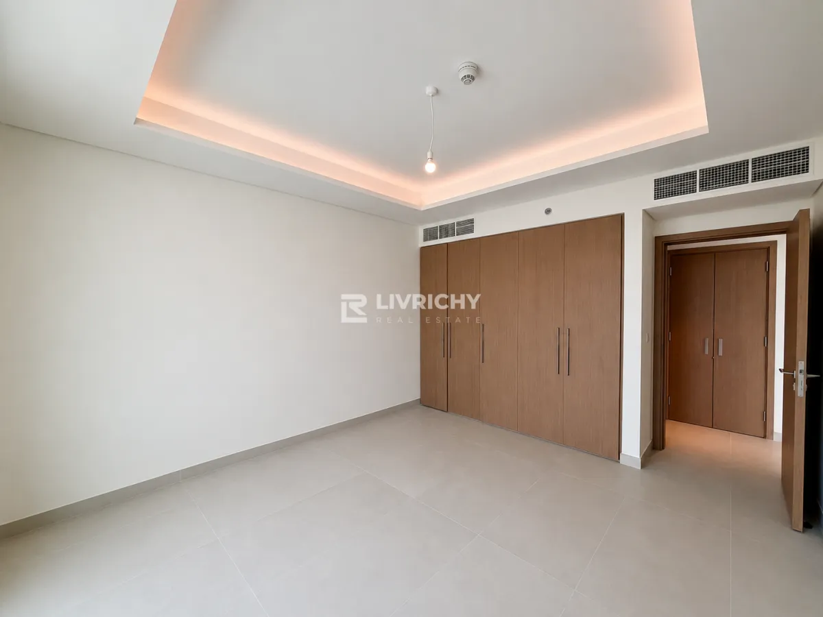 Villas and Jumeirah View | Bright | City Walk — 3