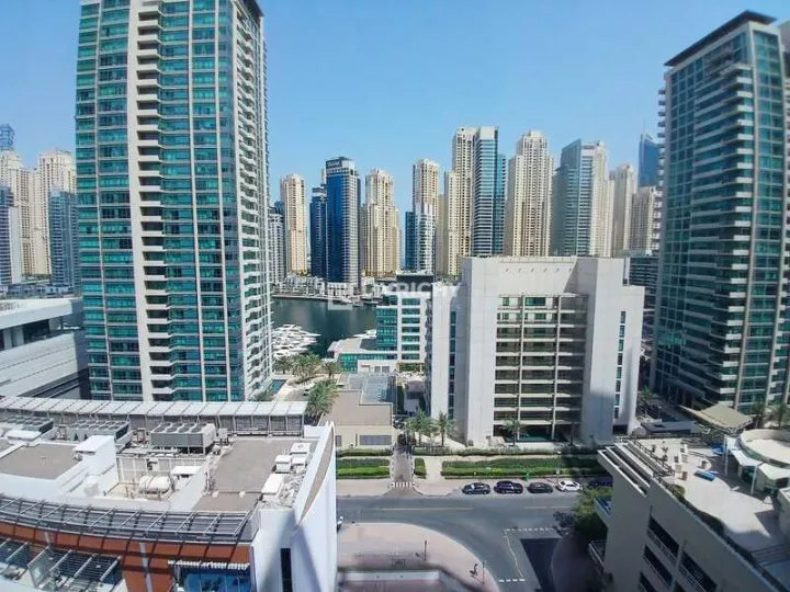 Квартира с 2 спальнями в аренду в Cascades Tower