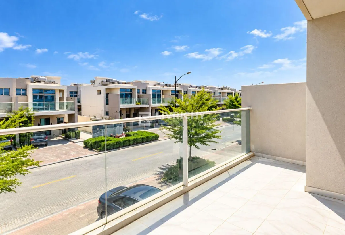 Spacious Layout | Ready To Move In| Private Garden — 2