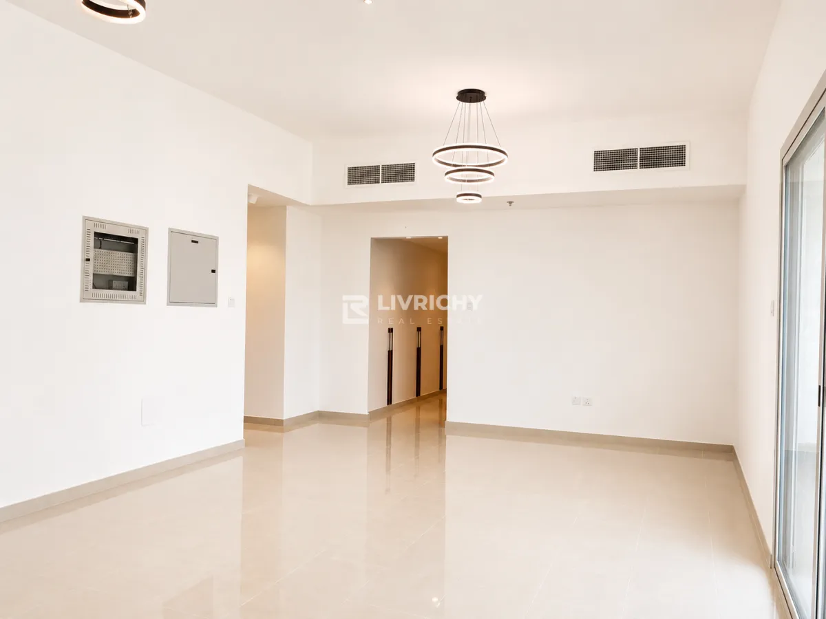 Partial Marina Skyline View | Very Spacious | 1BR — 1