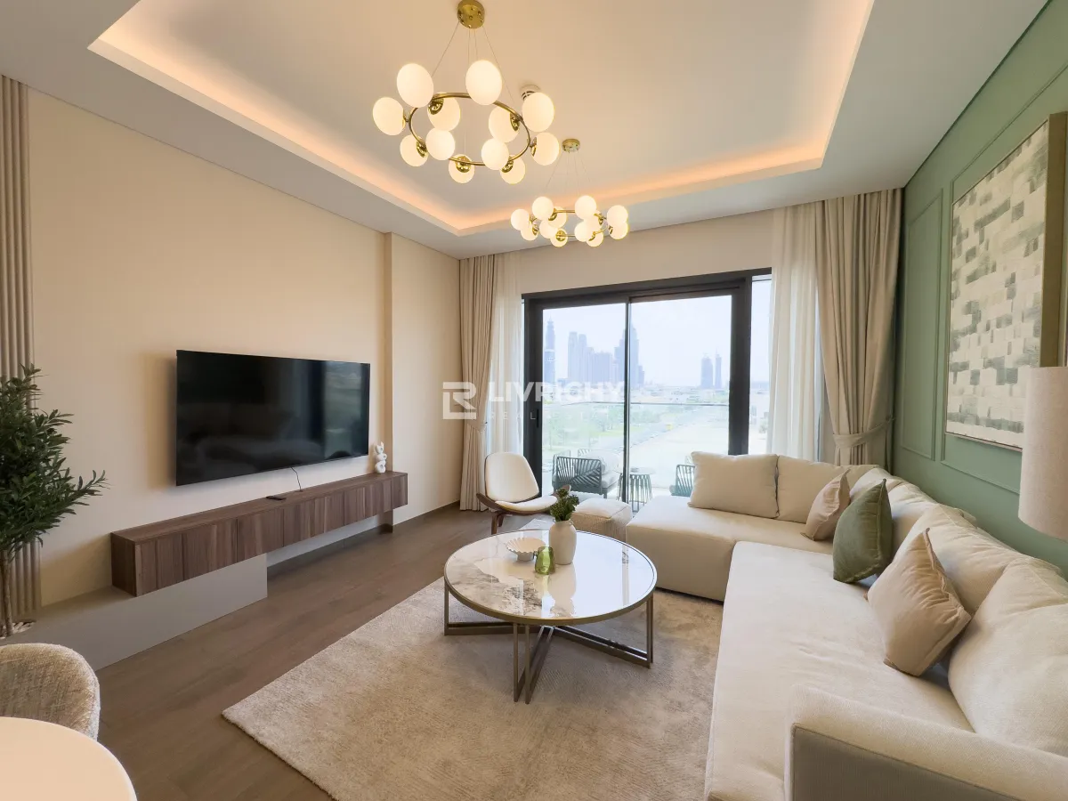 Fully Furnished | City Walk Expert | Mid Floor — 2
