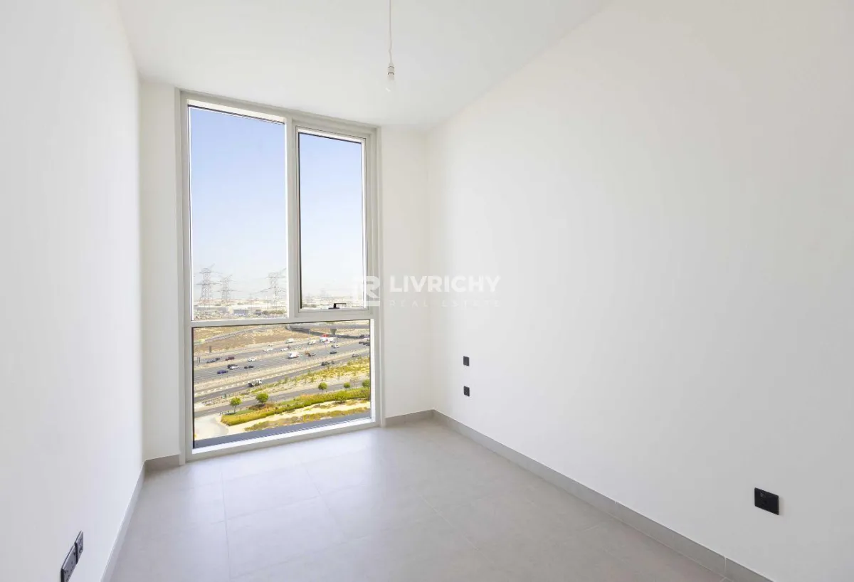 Vacant | High Floor | Partial Burj Khalifa View — 3