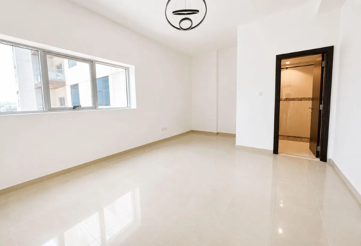 Spacious | Brand New | Near Metro — 3
