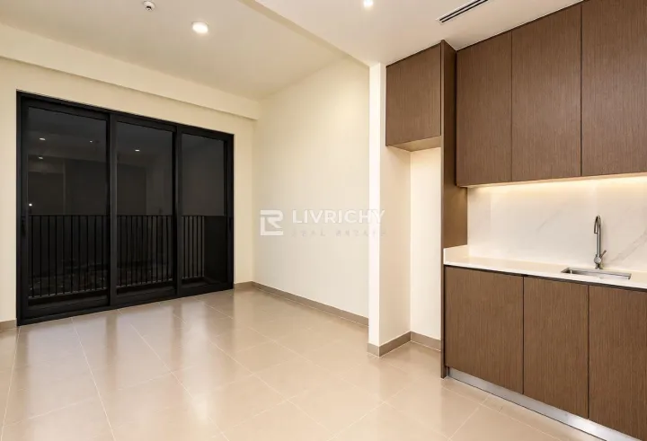 Close To Park N Mall | Community View | Vacant