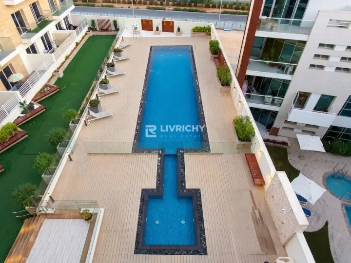 Pool View  | Spacious 1 Br | Prime Location