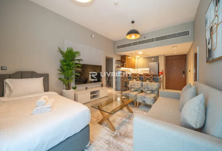 Fully Furnished | 4 Cheques | Brand New