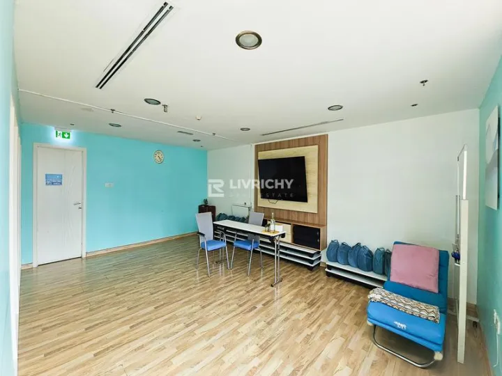 Fully Fitted | Near Metro | Rime Location