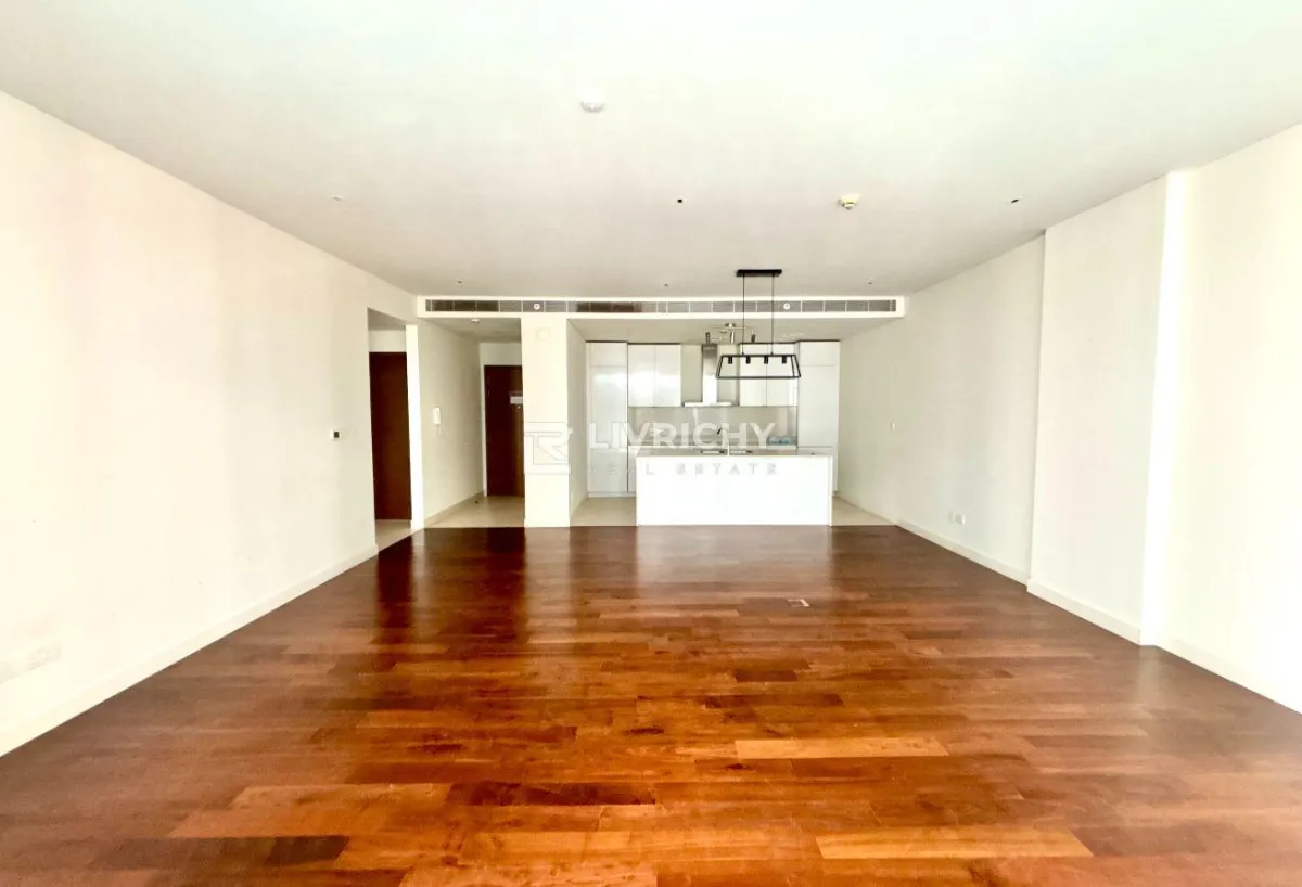 Spacious 1 Br | City Walk | Good Location — 2