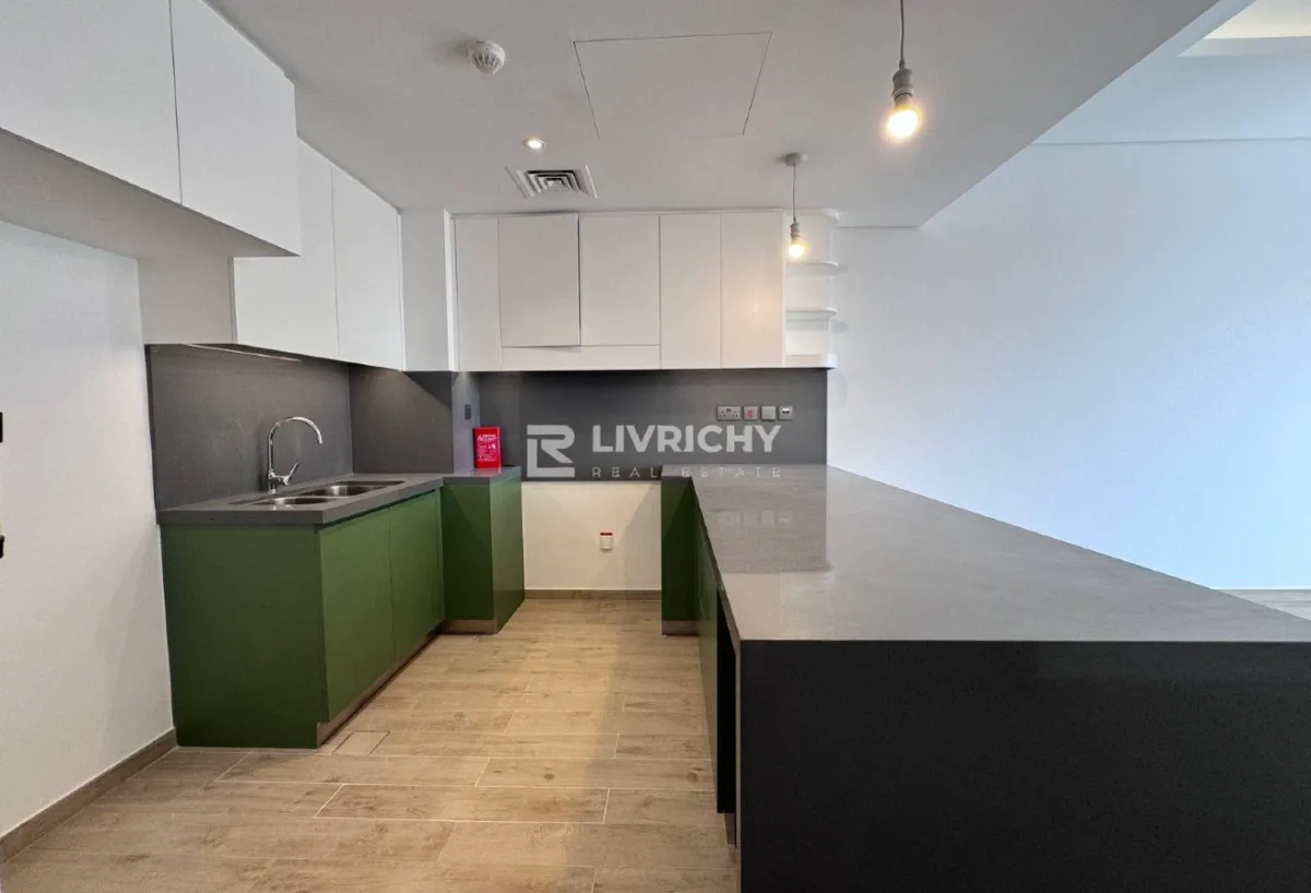 City Walk Expert | Central Park View | Modern Unit — 3