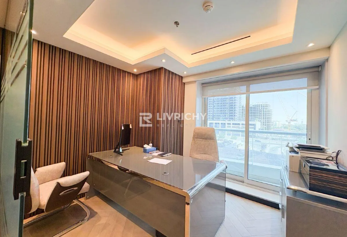 Офис в аренду в Dubai Star — 1