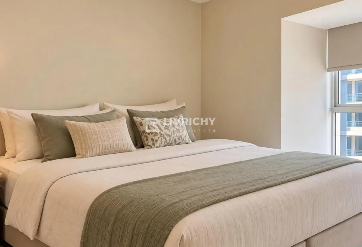 Prime Location | Spacious | High Floor — 3