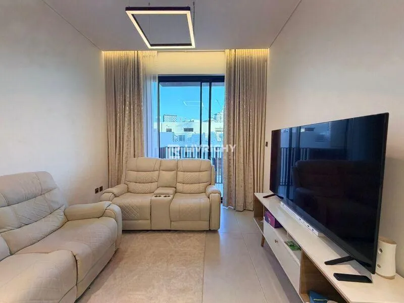 Prime Location | Community View | Premium Quality — 1