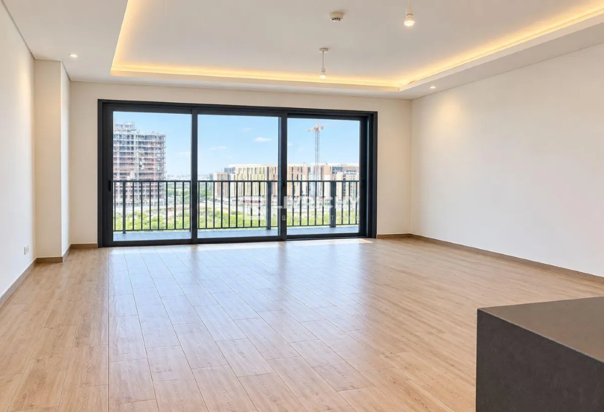 Central Park | Spacious N Bright | Modern Finish — 3